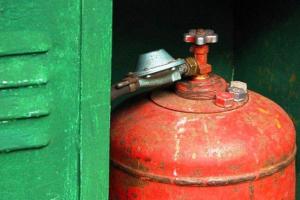 Silinder gas rumah pemanas. pengalaman pribadi