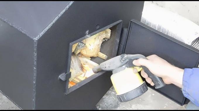 Pahlawan review kami: oven untuk garasi dengan tangan dari pipa tua