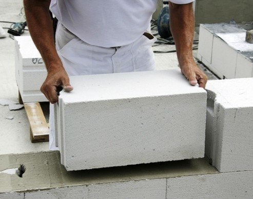 jahitan tebal mengurangi koefisien tahan panas dari blok beton dinding adalah 25%, yang akan mengakibatkan peningkatan biaya untuk pemanasan.