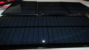 Solar panel didasarkan pada silikon karena mereka memilih dan di mana untuk menerapkan