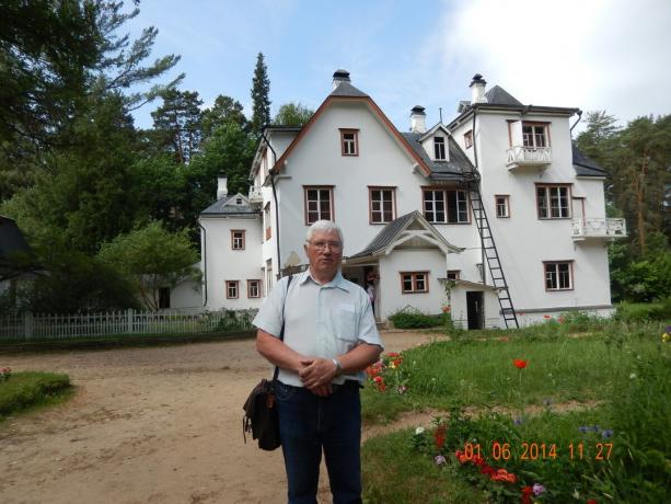 Rumah pelukis dan arsitek Polenov. foto oleh penulis