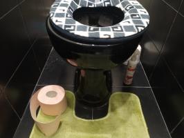 Bagaimana untuk menggantung kertas toilet (oleh dirinya sendiri): usia-tua telah memutuskan untuk sengketa paten